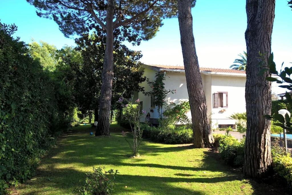 Grande Villa A 100 M. Dal Mare San Felice Circeo Exterior foto
