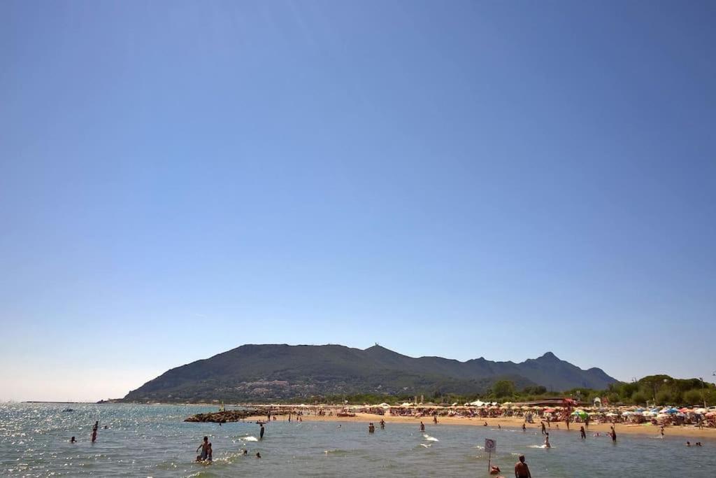 Grande Villa A 100 M. Dal Mare San Felice Circeo Exterior foto